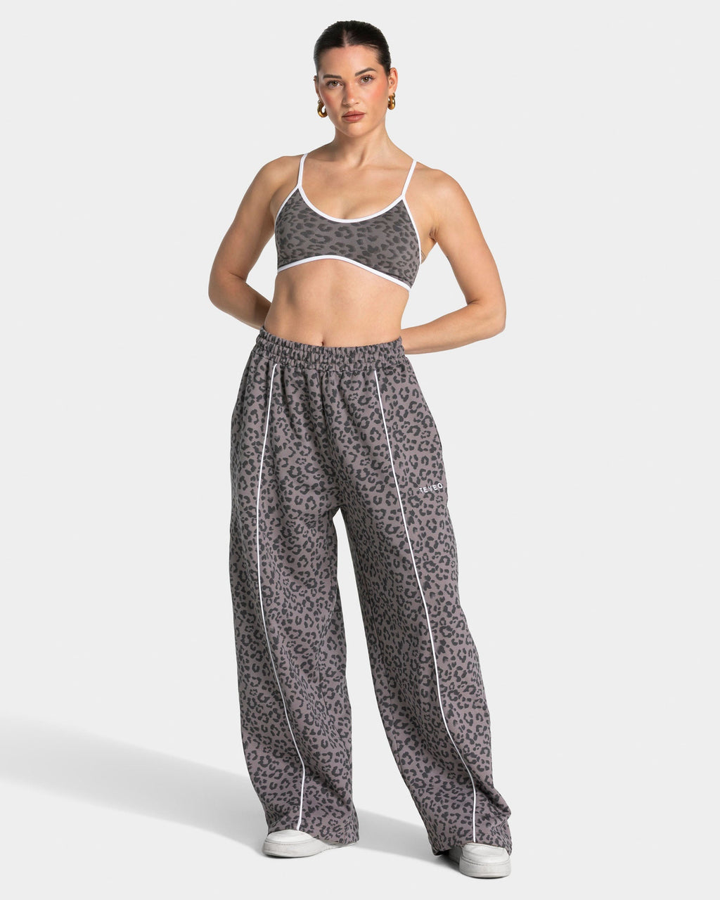 Pantalon de jogging Wide Leg Contrastline « léopard graphite »
