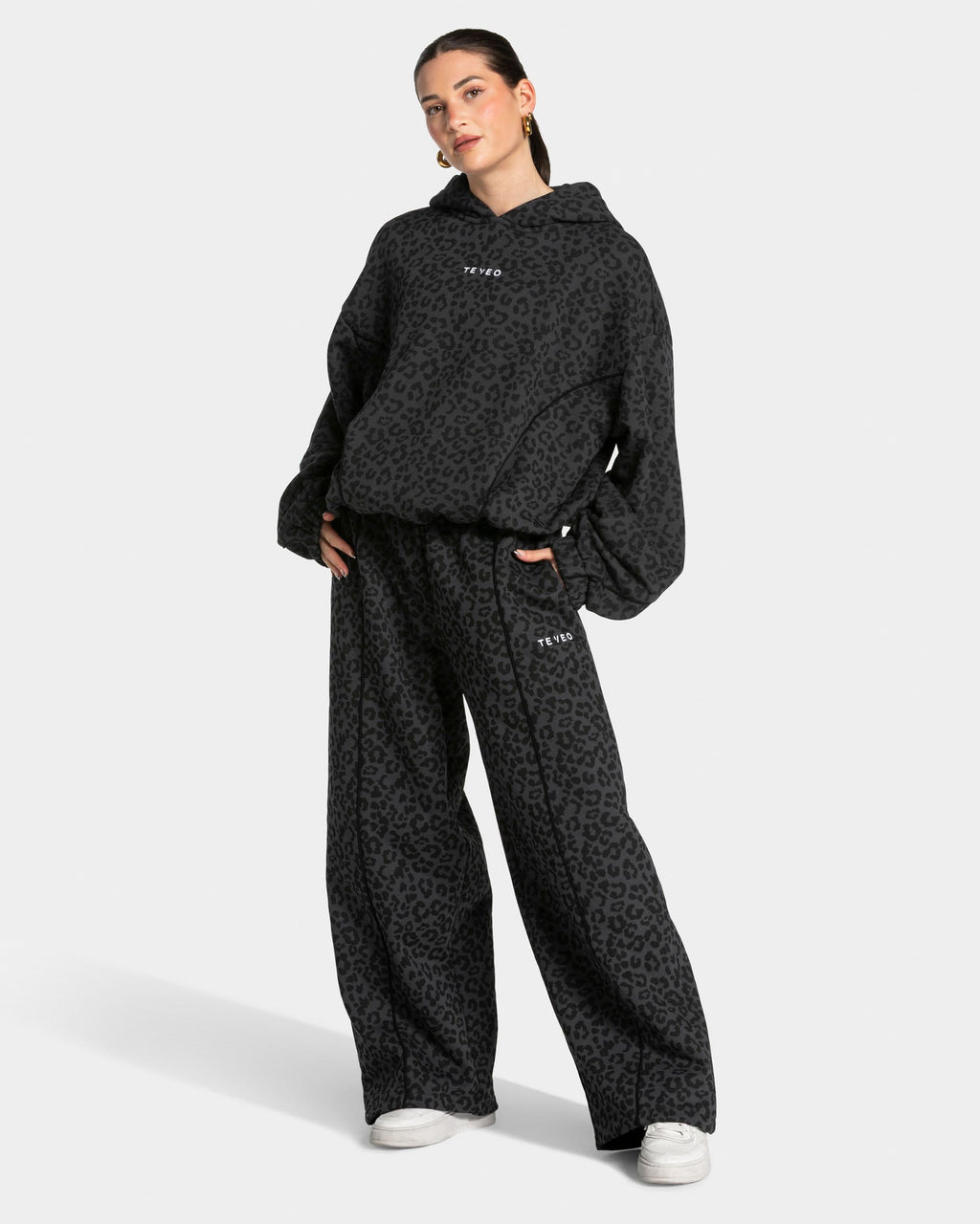 Sweat à capuche Contrastline « léopard noir »