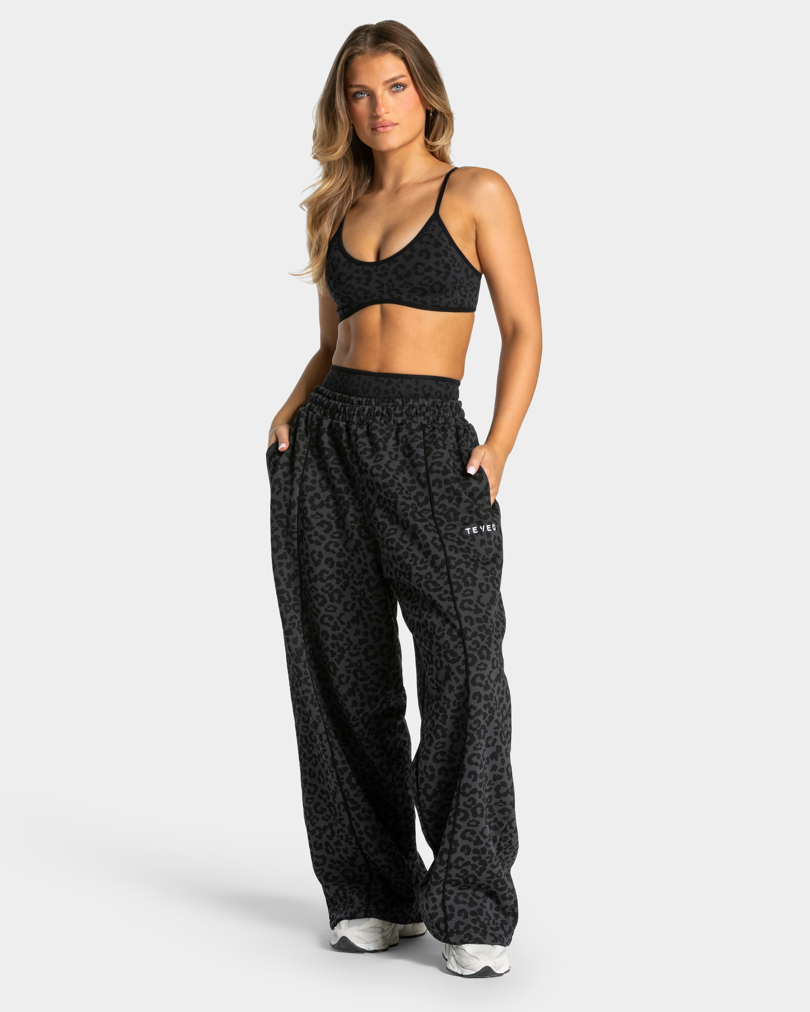 Pantalon de jogging Wide Leg Contrastline « léopard noir »