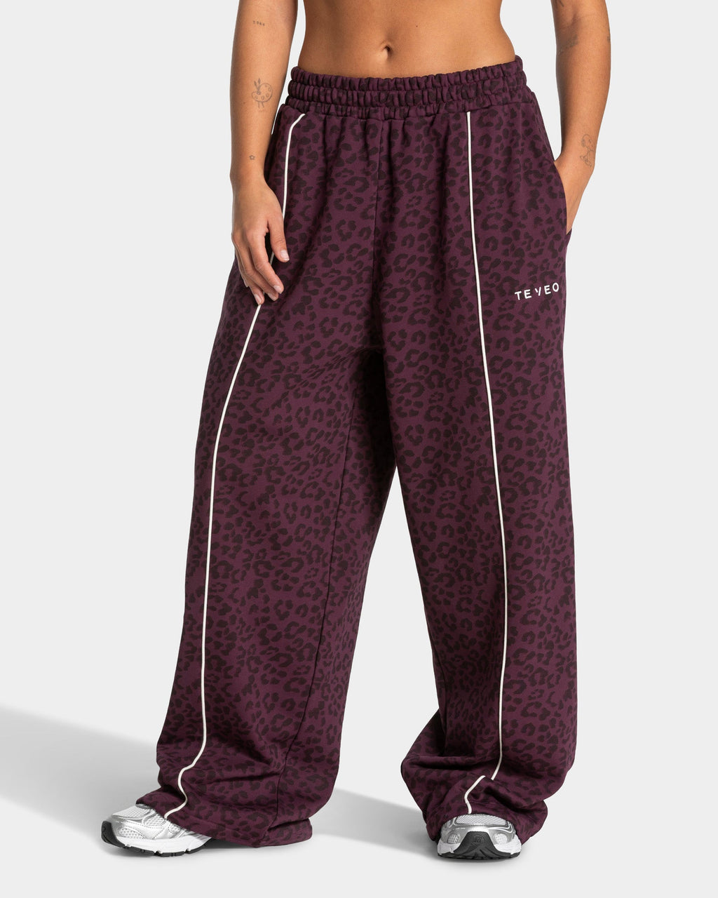 Pantalon de jogging Wide Leg Contrastline « léopard Merlot »