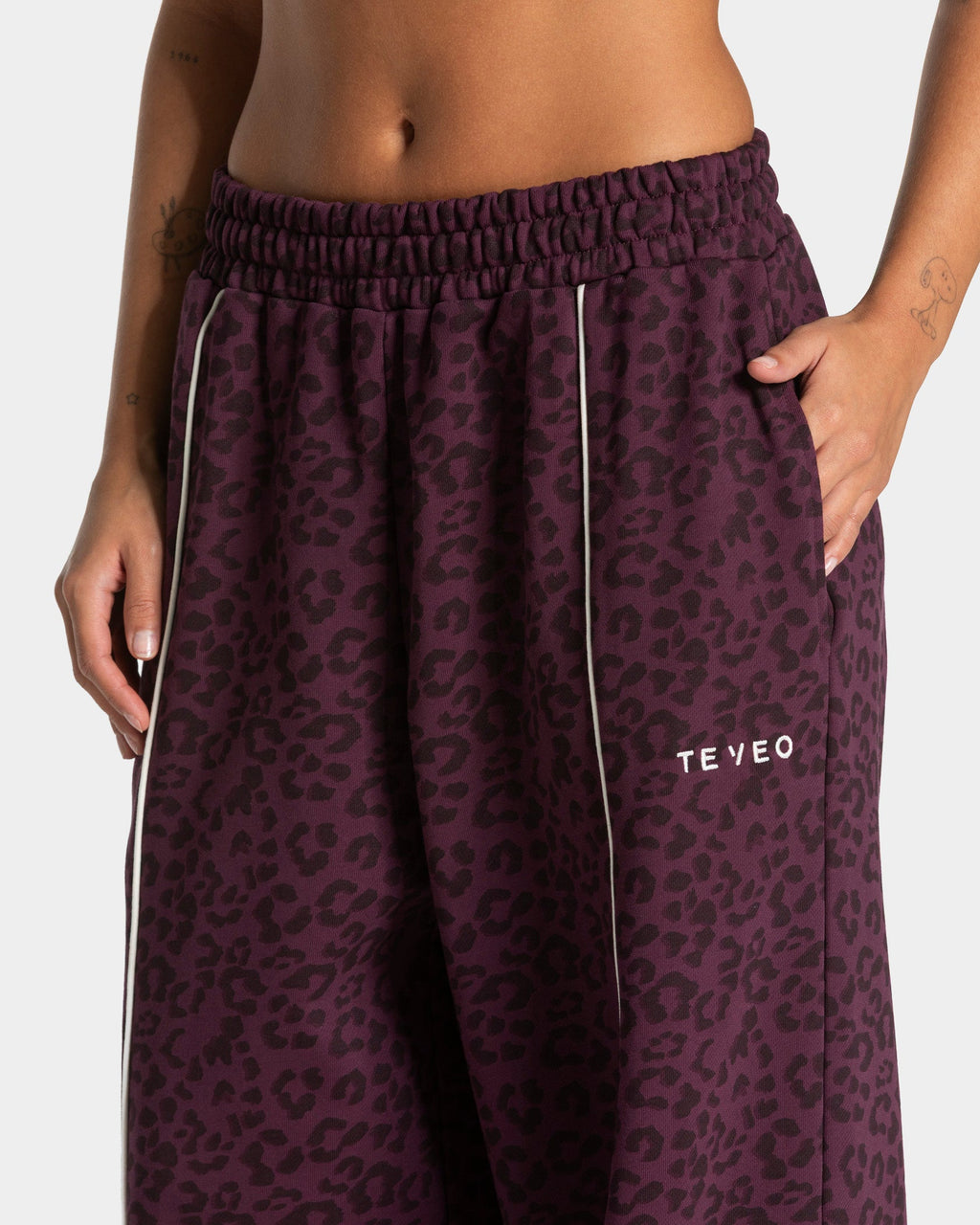 Pantalon de jogging Wide Leg Contrastline « léopard Merlot »